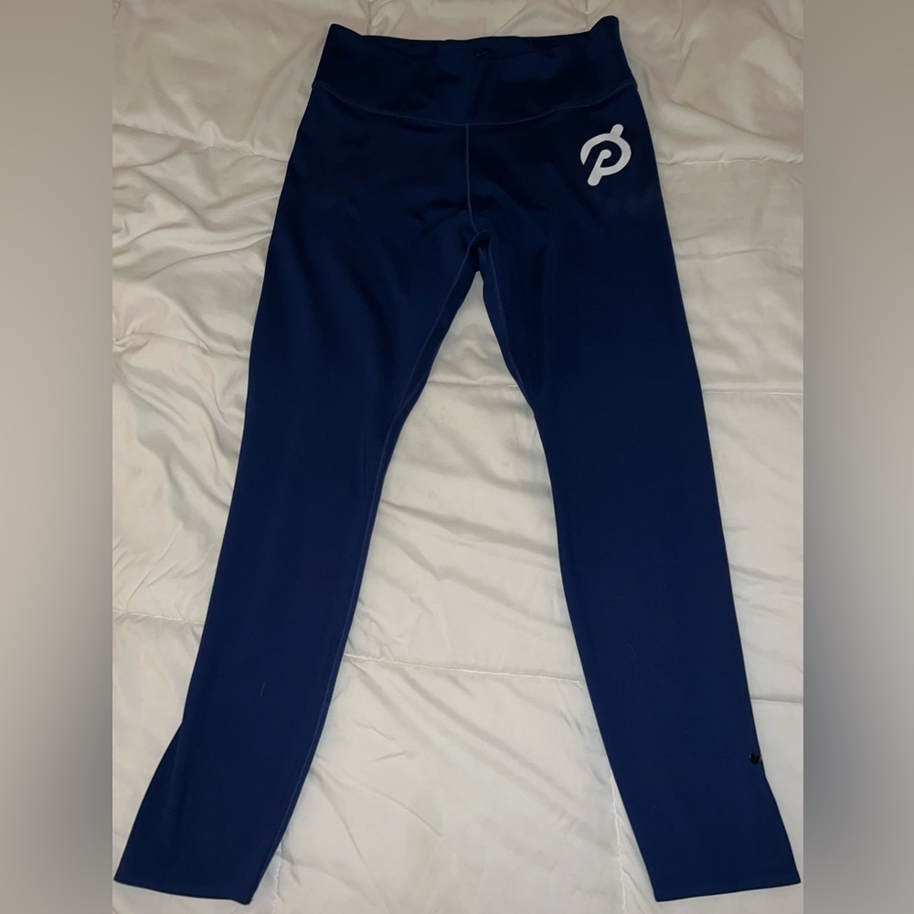 Nike Peloton. Size L. Navy blue